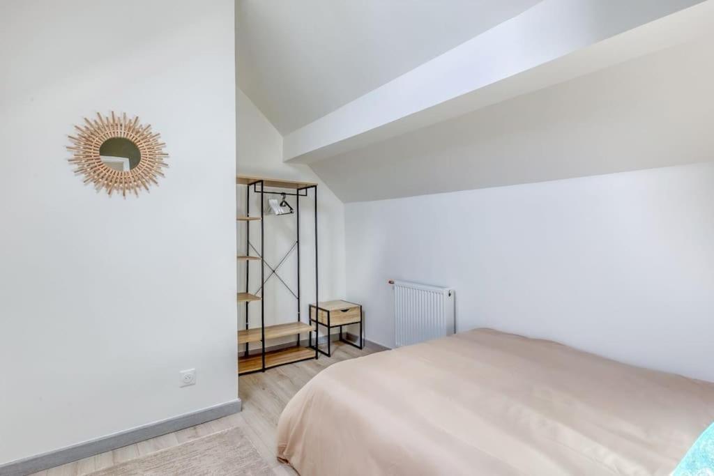 Joli Appartement De Vacances Écouen Екстериор снимка