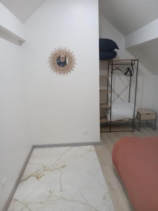 Joli Appartement De Vacances Écouen Екстериор снимка