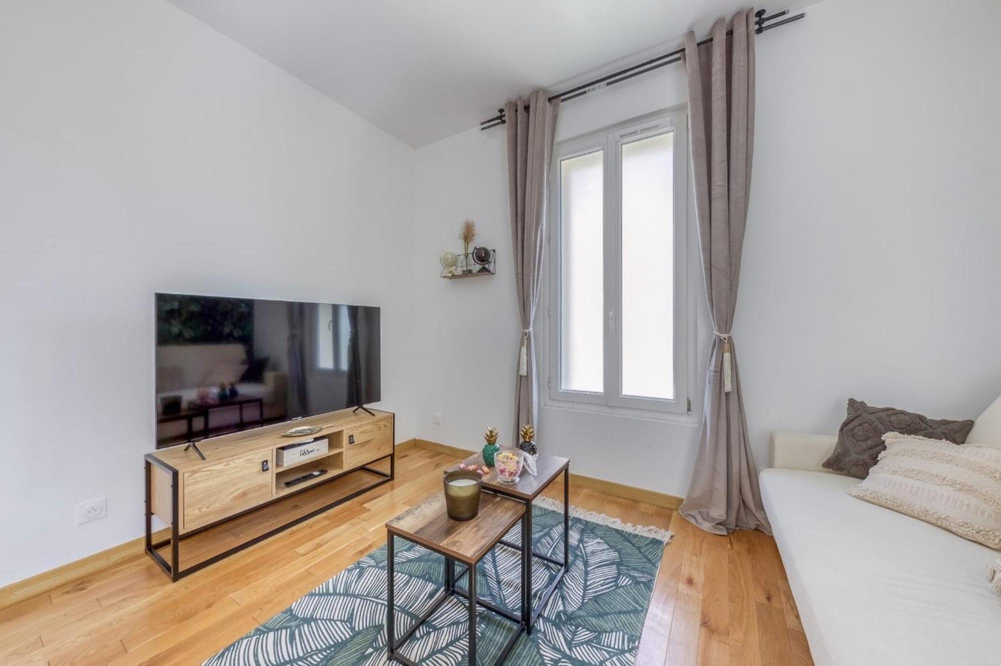 Joli Appartement De Vacances Écouen Екстериор снимка