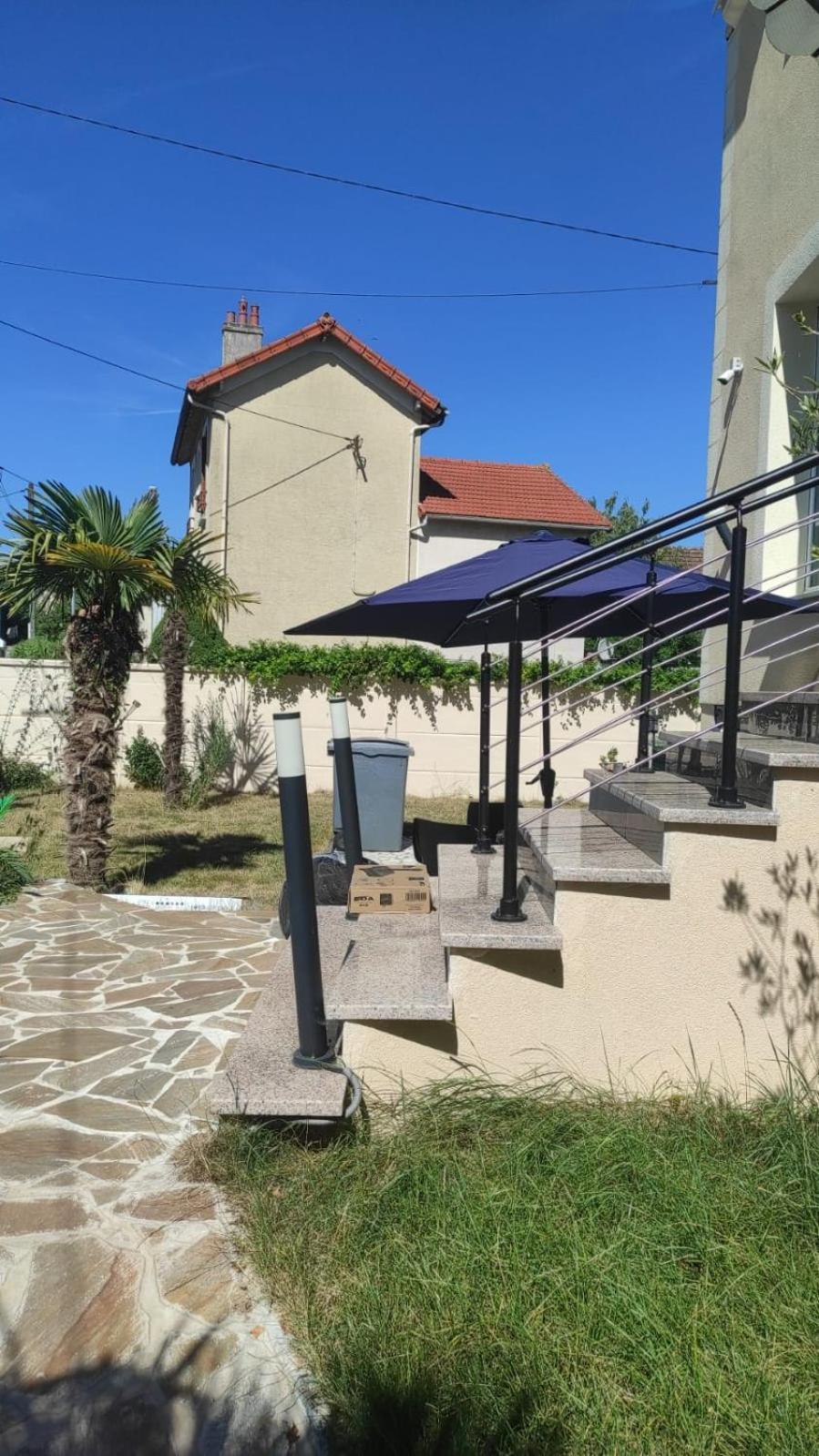 Joli Appartement De Vacances Écouen Екстериор снимка